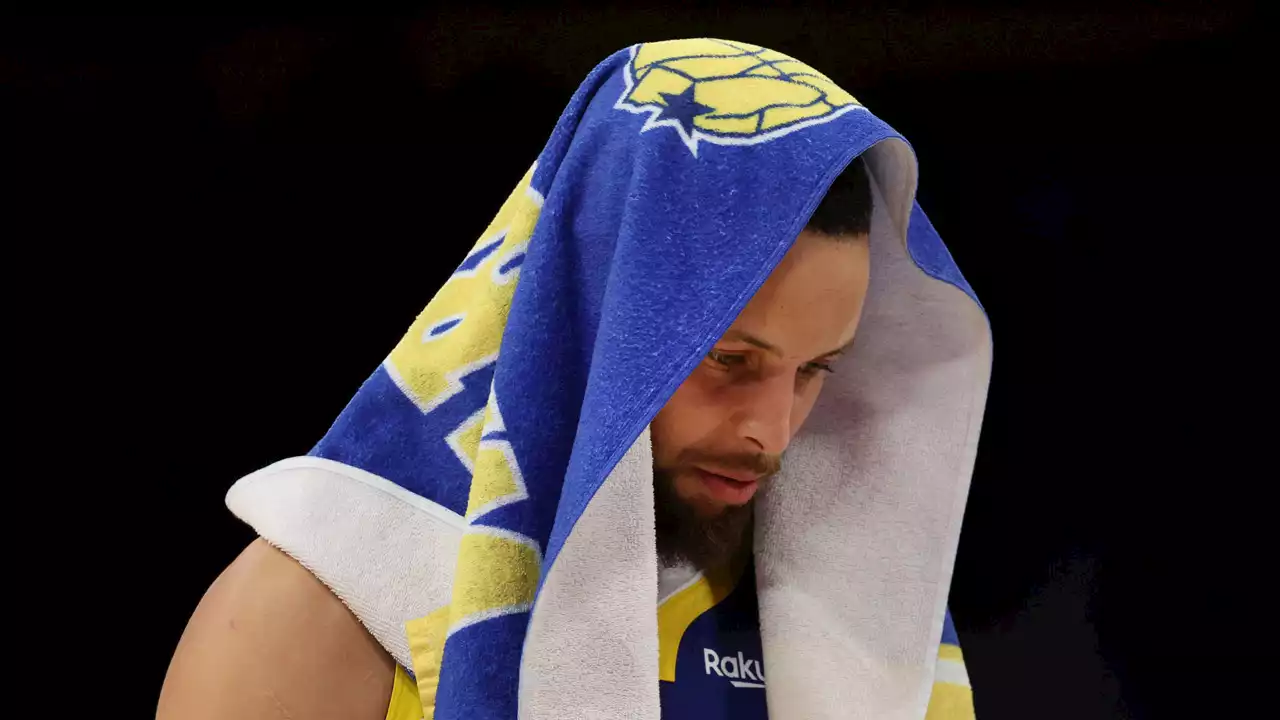 NBA Twitter Reacts to Warriors' Season Unceremoniously Coming to End Vs. Lakers