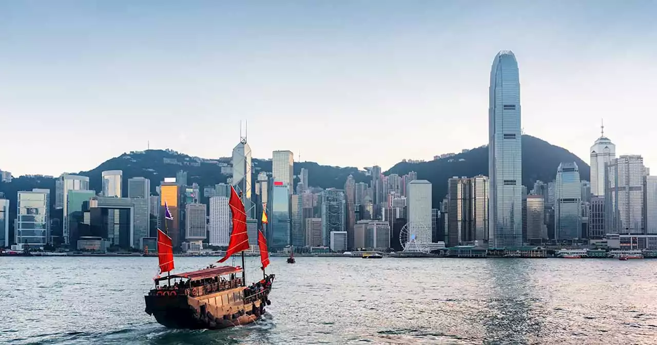 Cathay Pacific to offer Buy 1 Take 1 flight tickets to Hong Kong at their travel fair this May