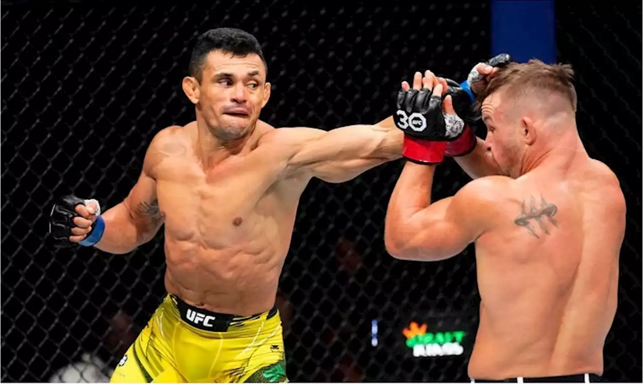 Douglas Silva vence após quase um ano sem lutar no UFC