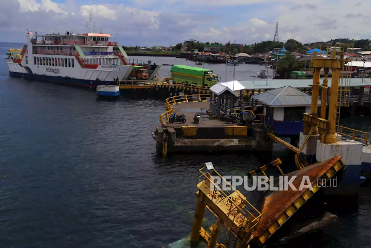 Pelayanan ASDP Ternate Normal Usai Insiden Kapal Tabrak Dermaga |Republika Online