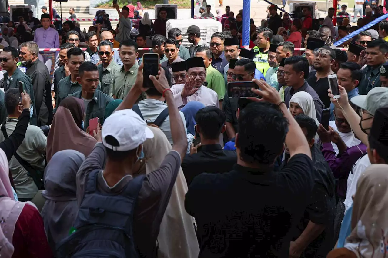 PM Anwar orders authorities to probe those responsible for country's losses due to corruption
