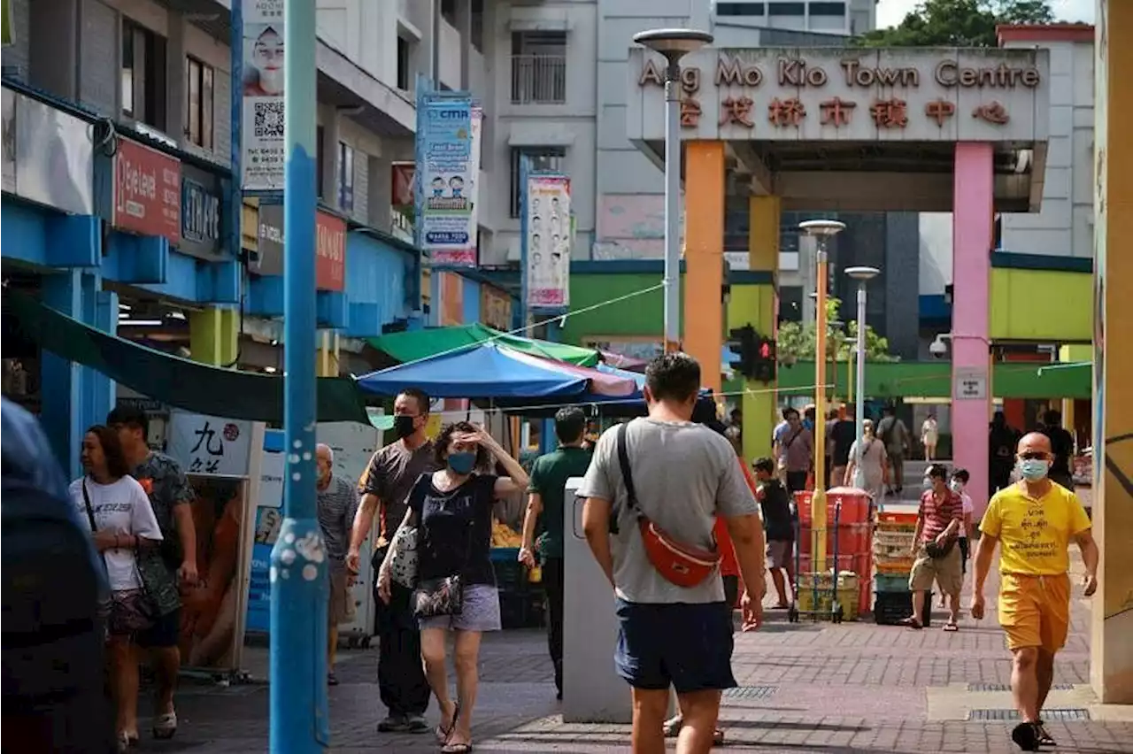 Temperature of 37 deg C in Ang Mo Kio matches all-time highest daily mark hit 40 years ago