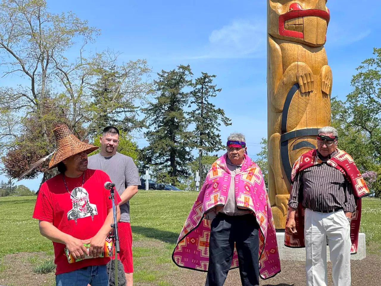 Inmates say totem pole they helped carve at B.C. jail a catalyst for remarkable change - Terrace Standard