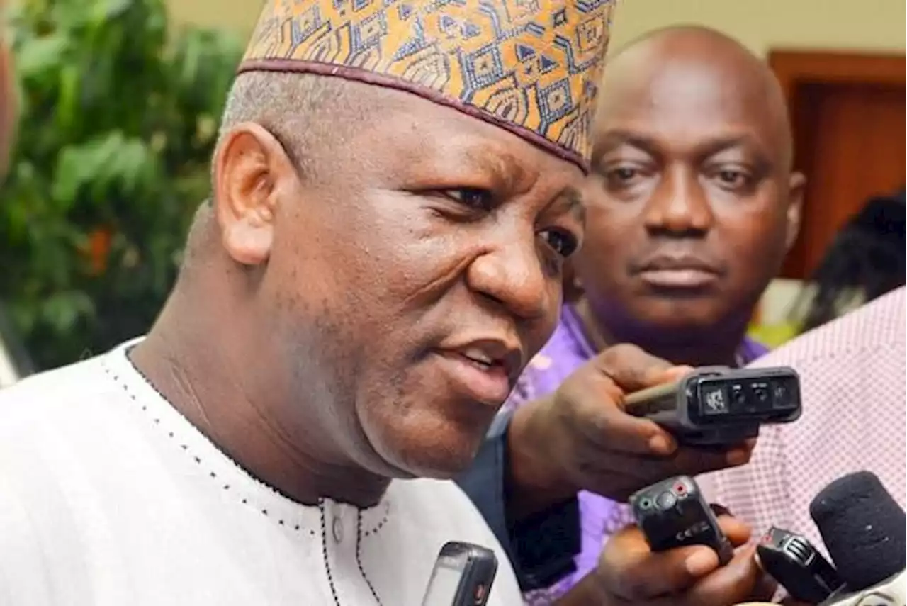 ICYMI: Yari buys 250 copies of Malami's book for N250m | TheCable