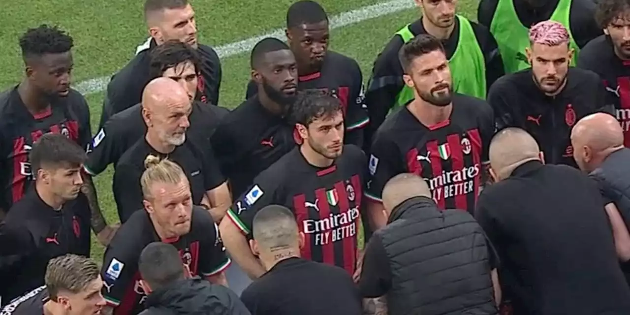 Milan ko, Pioli e la squadra sotto la Curva: confronto con i tifosi