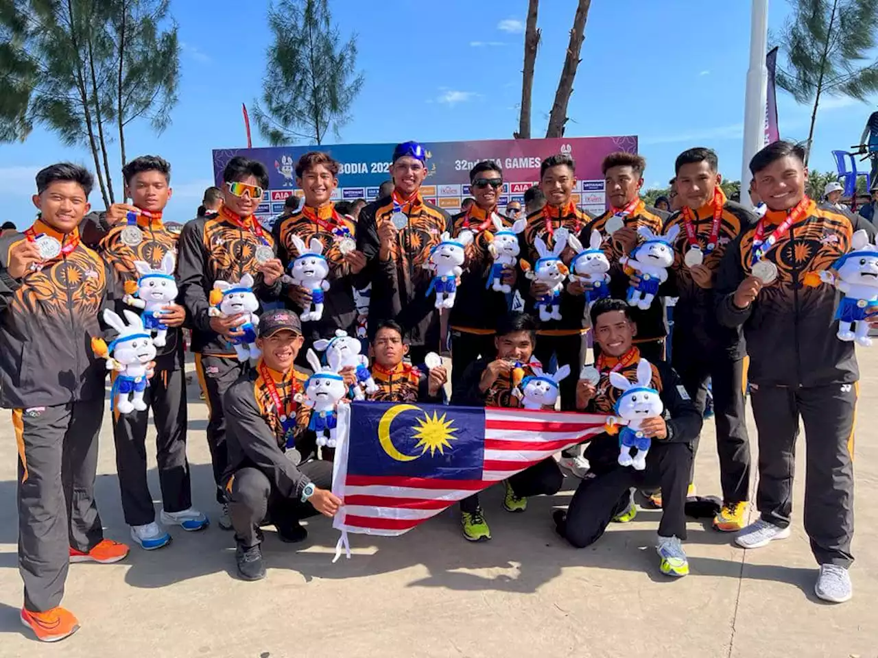 Malaysia akhirnya menang pingat bot tradisional selepas 30 tahun