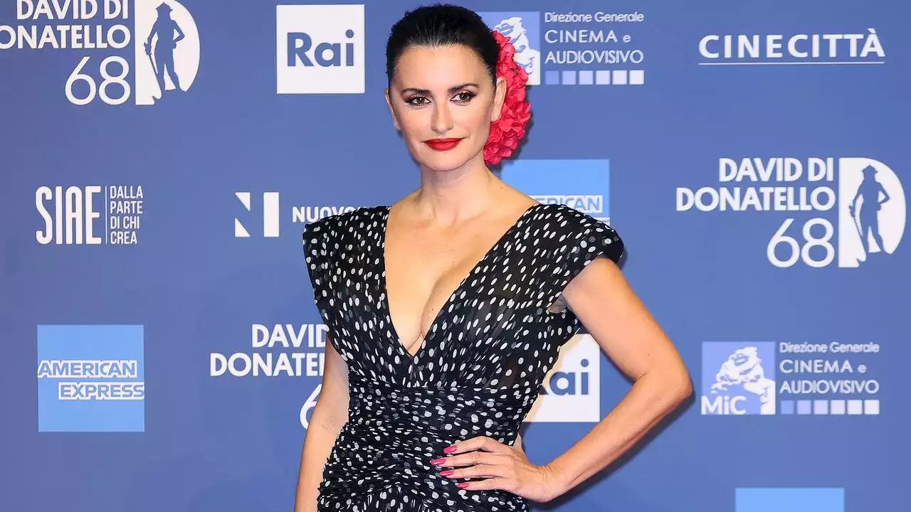 Penélope Cruz, chicissime en robe d'inspiration flamenco à Rome