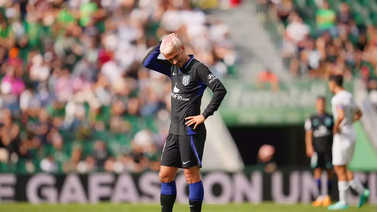 El Atlético no da crédito con el VAR: así fue el polémico gol del Elche