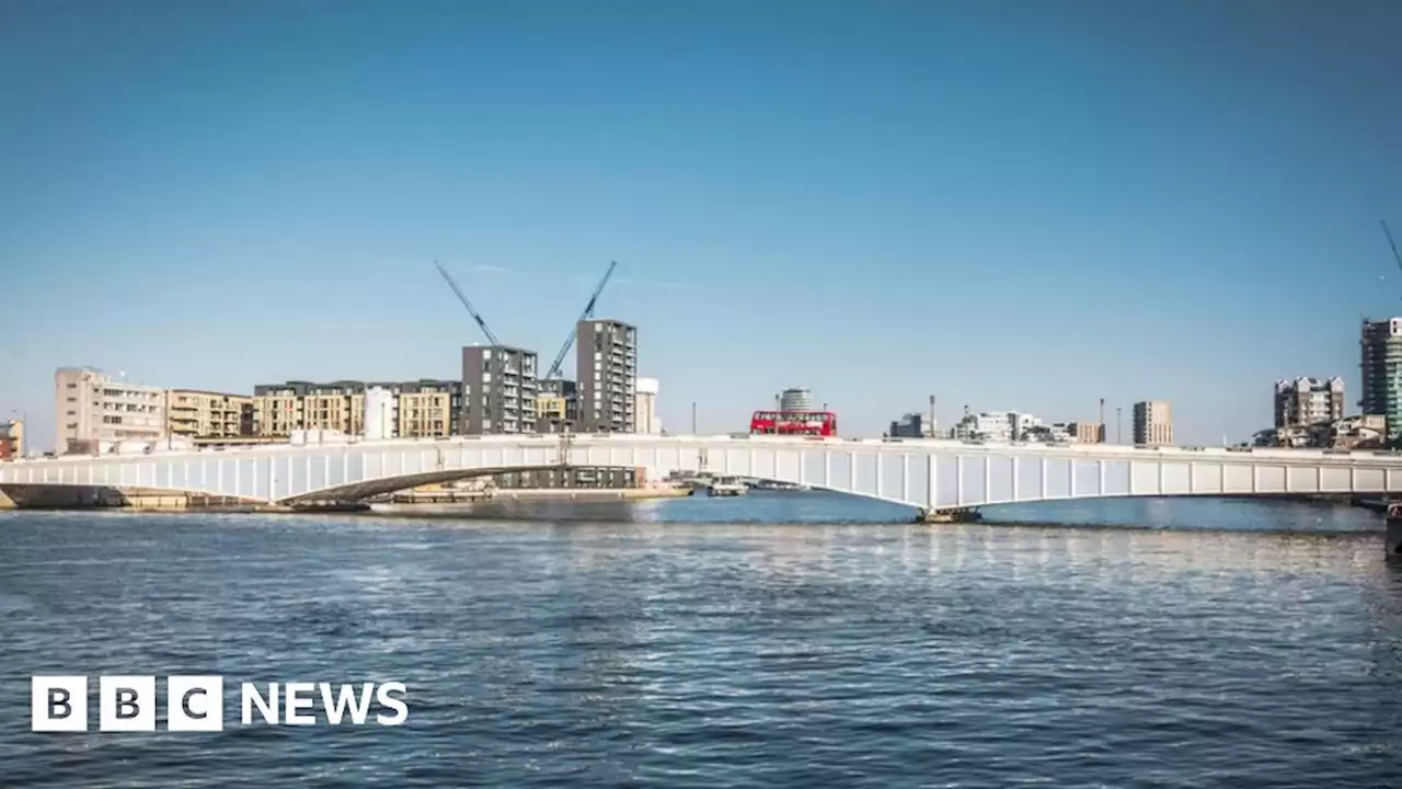 Wandsworth Bridge to close to vehicles for 10 weeks for repairs