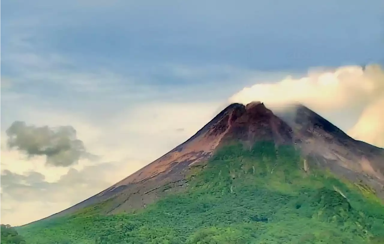 Gunung Merapi 9 Kali Keluarkan Guguran Lava Sejauh 1.500 Meter