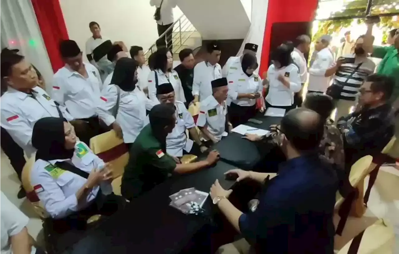 Mendekati Hari Akhir, Masih Kurang 9 Partai Politik yang Belum Daftar ke KPU Surabaya