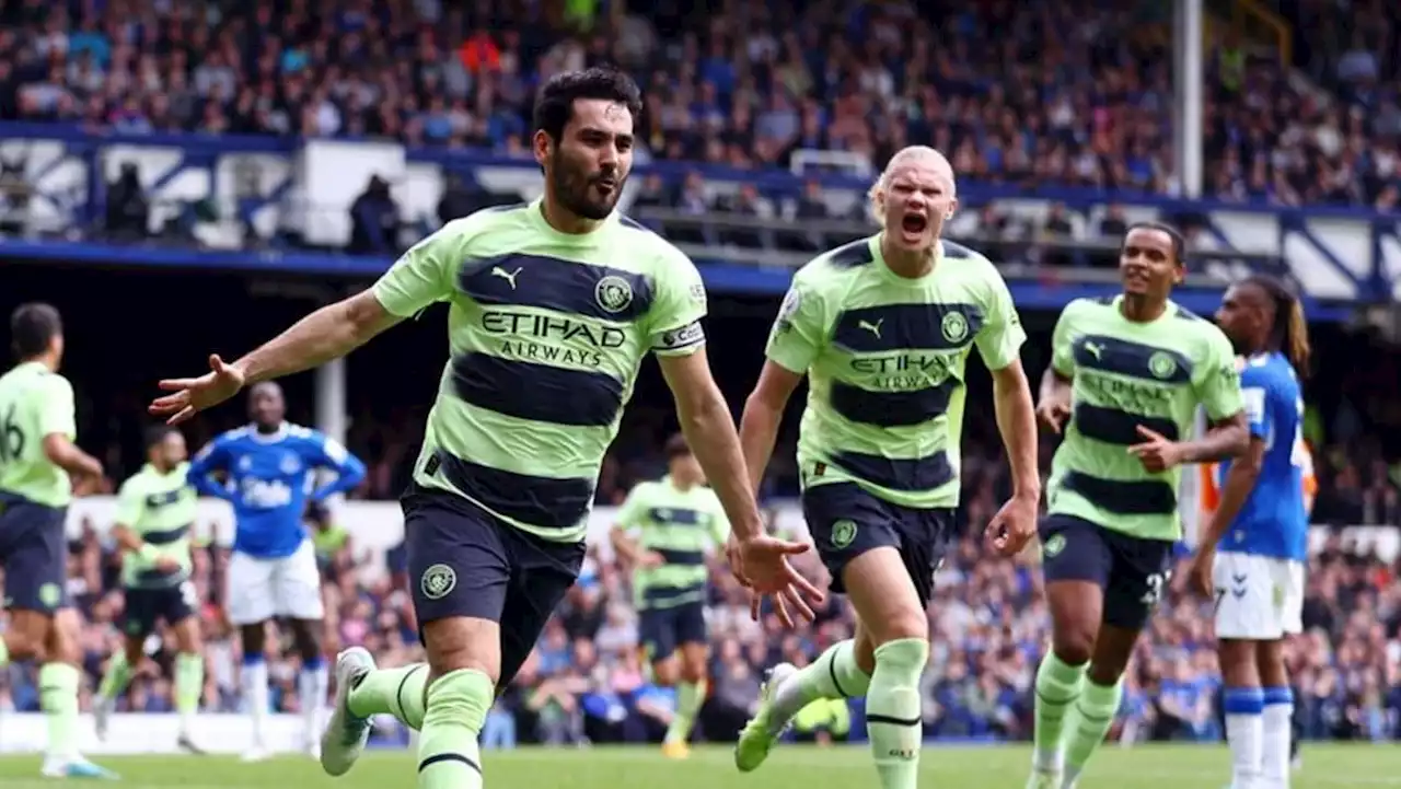 Gundogan stars as relentless Man City move clear at the top