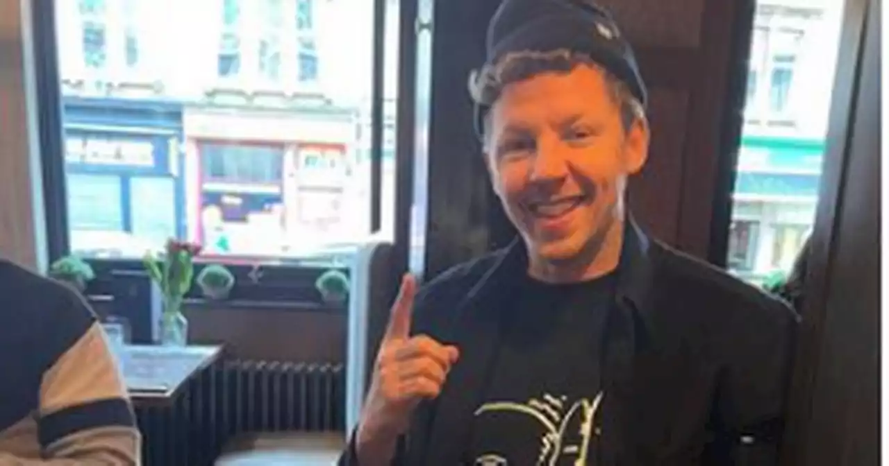 Professor Green enjoys Sunday Roast in popular Scottish restaurant