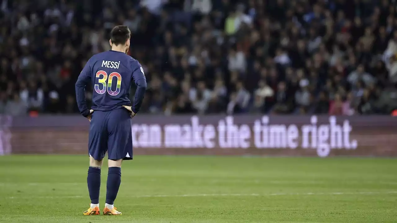 La hinchada de PSG recibió a Messi con silbidos en su regreso al Parque de los Príncipes