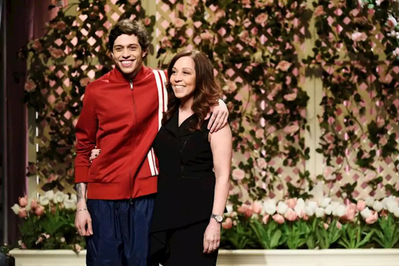 Pete Davidson Recalls The Mother’s Day Gift He Bought 8 Years In A Row