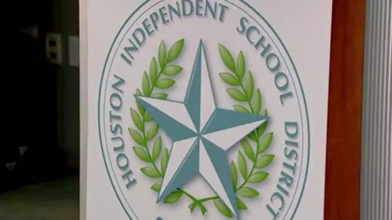 Mayor Turner tweets the possible superintendent TEA might assign to HISD, TEA has not confirmed