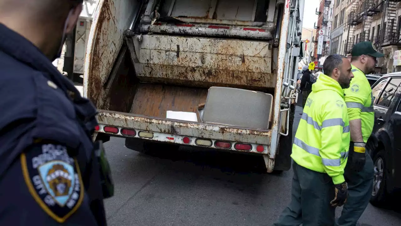 Businesses struggle to adopt to new NYC trash pickup policy