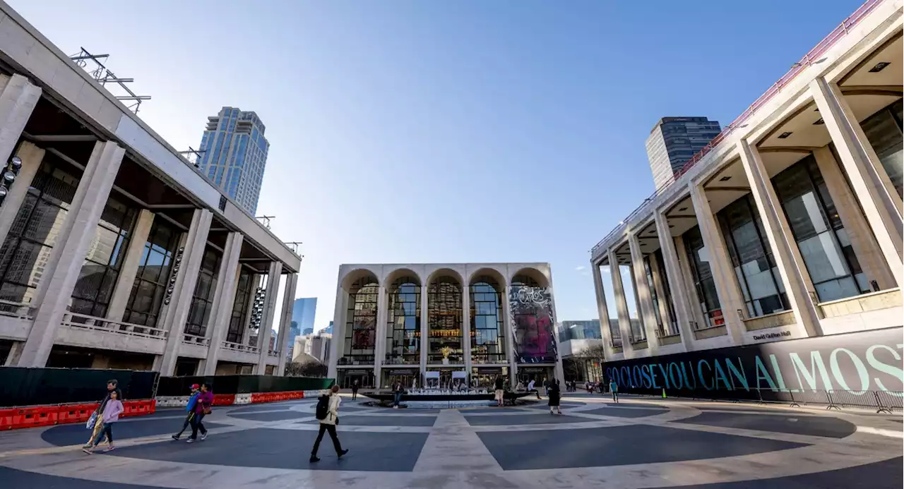 A 'sweeping choral work' at Lincoln Center, performed by 800 everyday New Yorkers