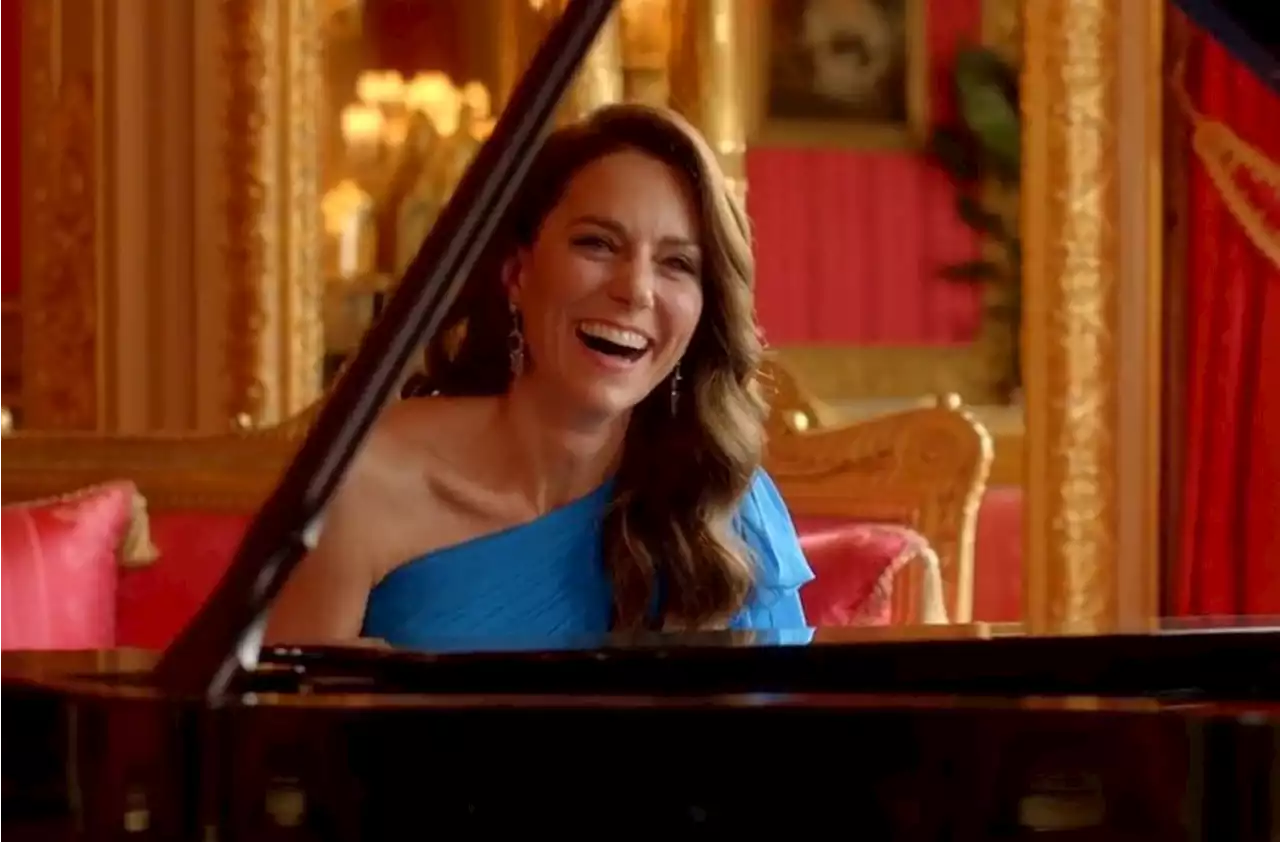 Kate Middleton faz aparição surpresa e toca piano em homenagem à Ucrânia no Eurovision; vídeo