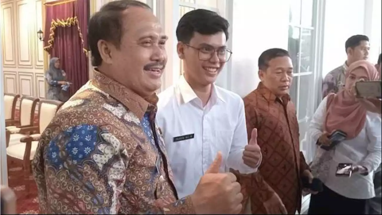 Guru Husein di Pangandaran Bicara dengan Sejumlah Pihak untuk Putuskan Tawaran Gubernur dan Bupati