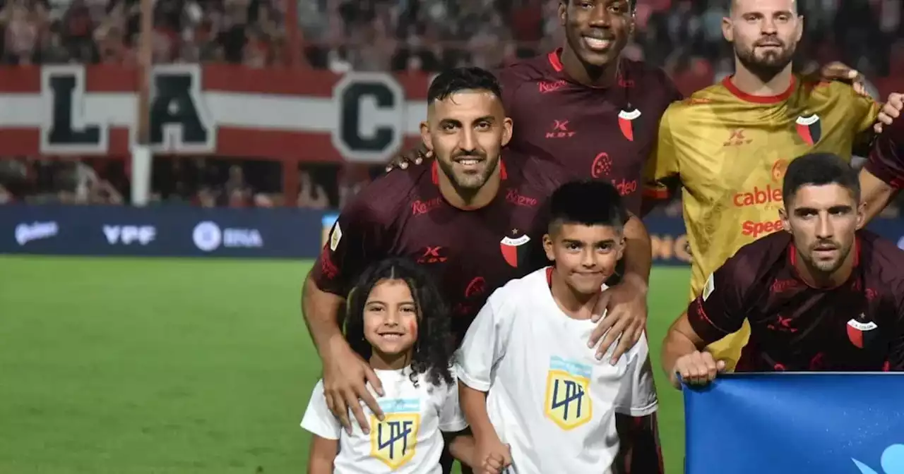 Cómo recibió la gente de Instituto a Ramón “Wanchope” Ábila | Mundo D | La Voz del Interior