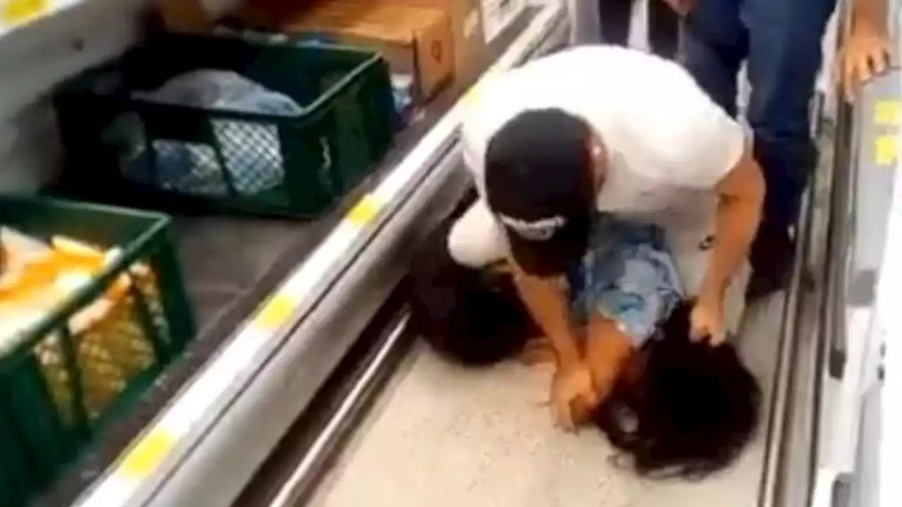 Presunta ladrona recibió golpiza por intentar robar en un supermercado de Bello, Antioquia