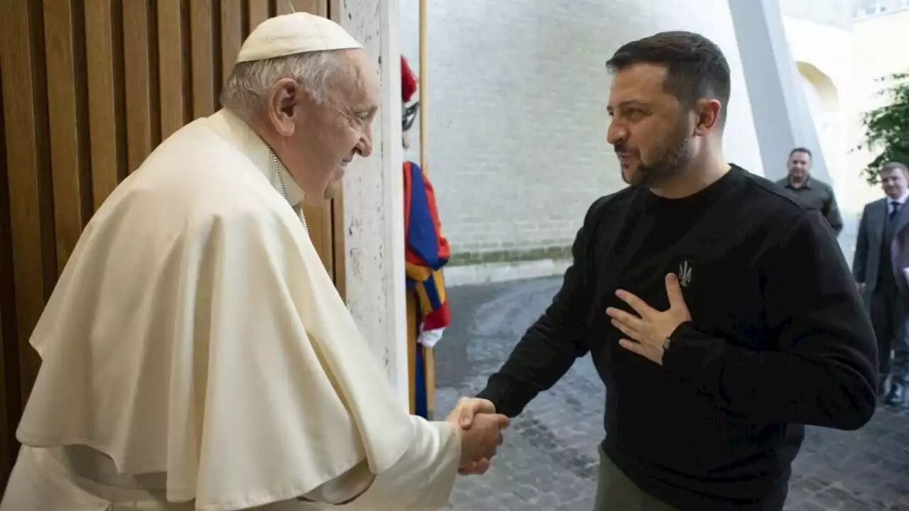 El papa Francisco se reúne con el presidente ucraniano Volodimir Zelenskyy en el Vaticano