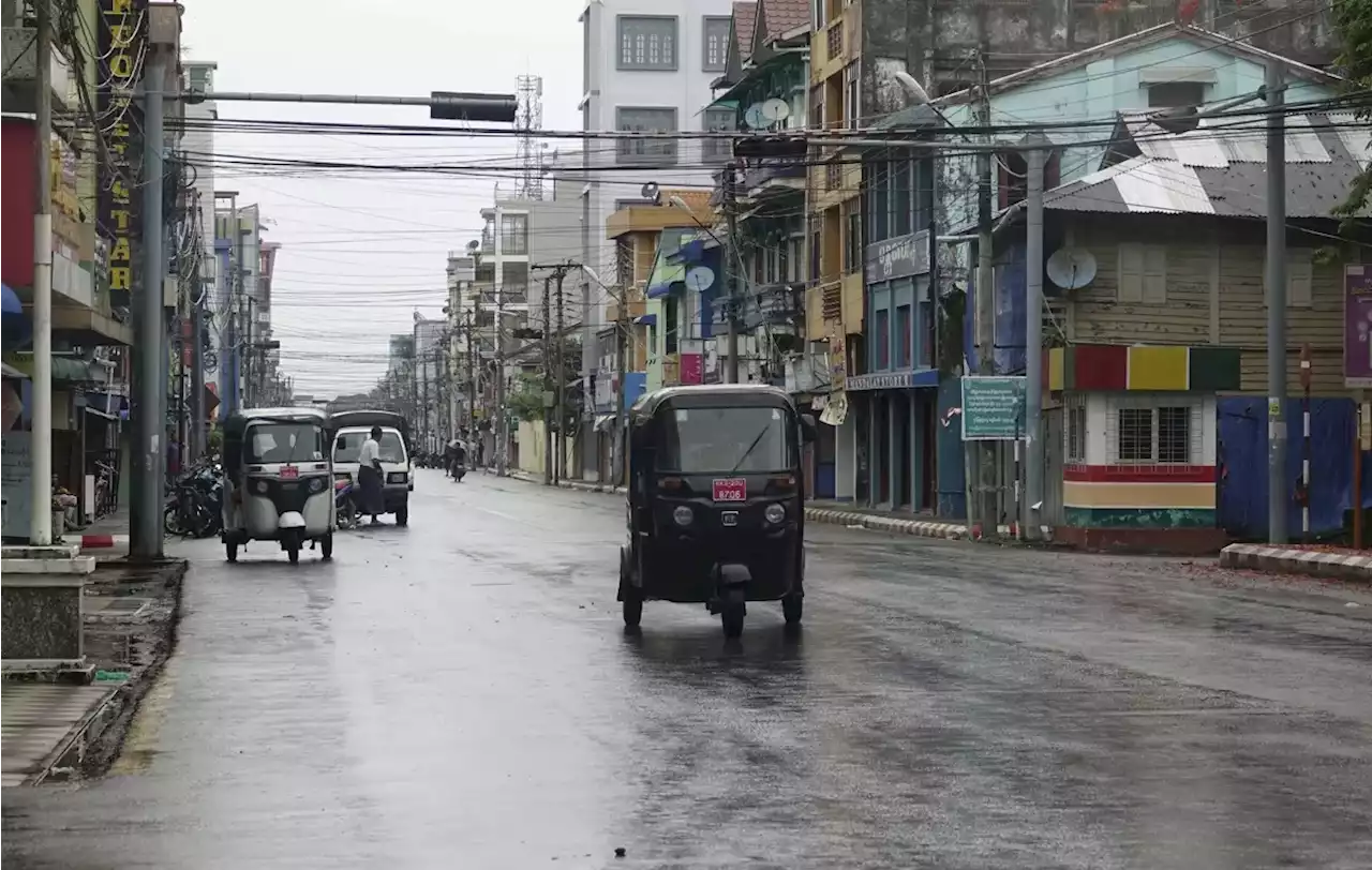 El ciclón Mocha toca tierra y causa daños en la costa de Bangladesh y Birmania