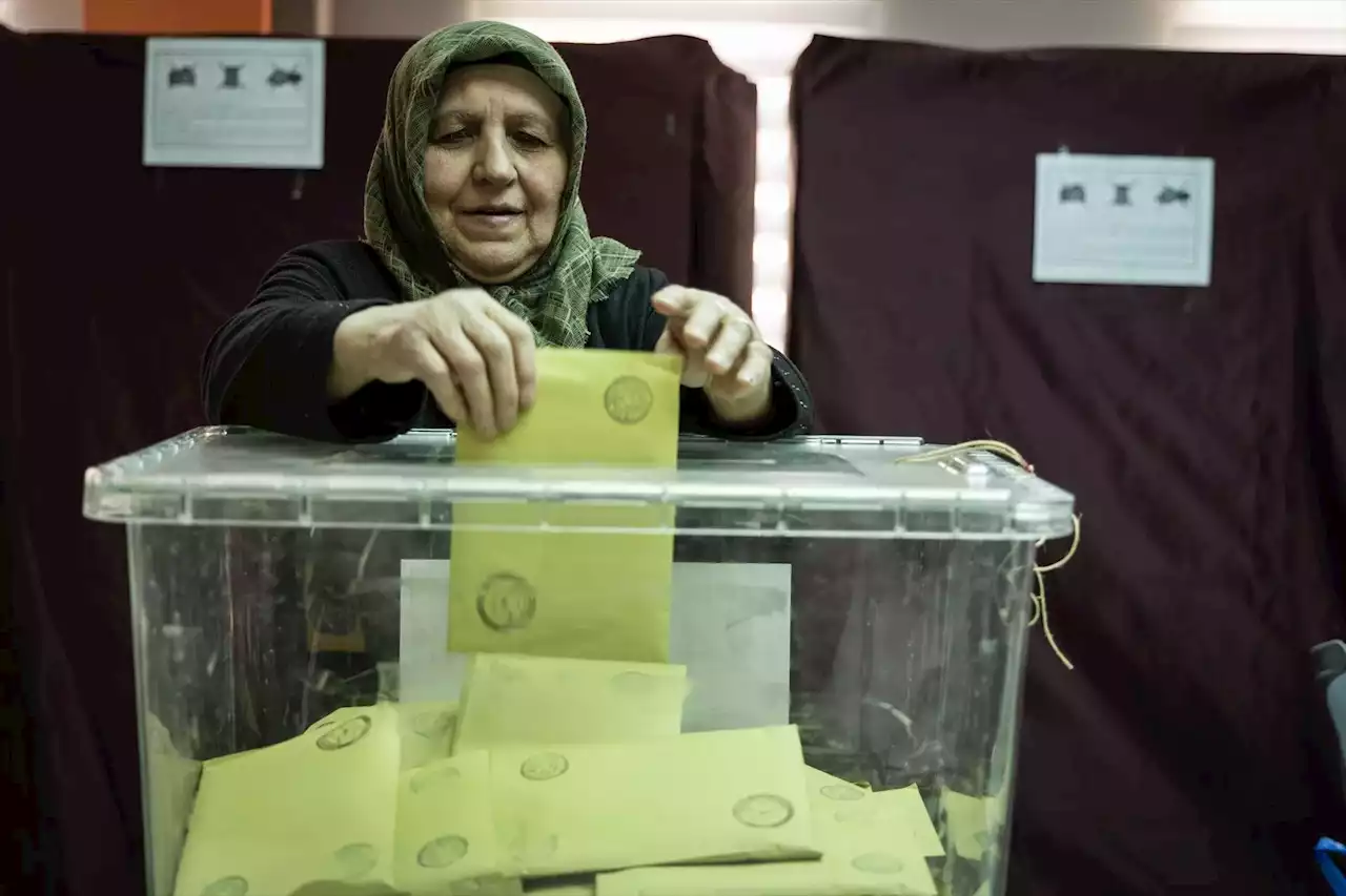 Termina la votación en las elecciones en Turquía con una alta participación y sin incidentes