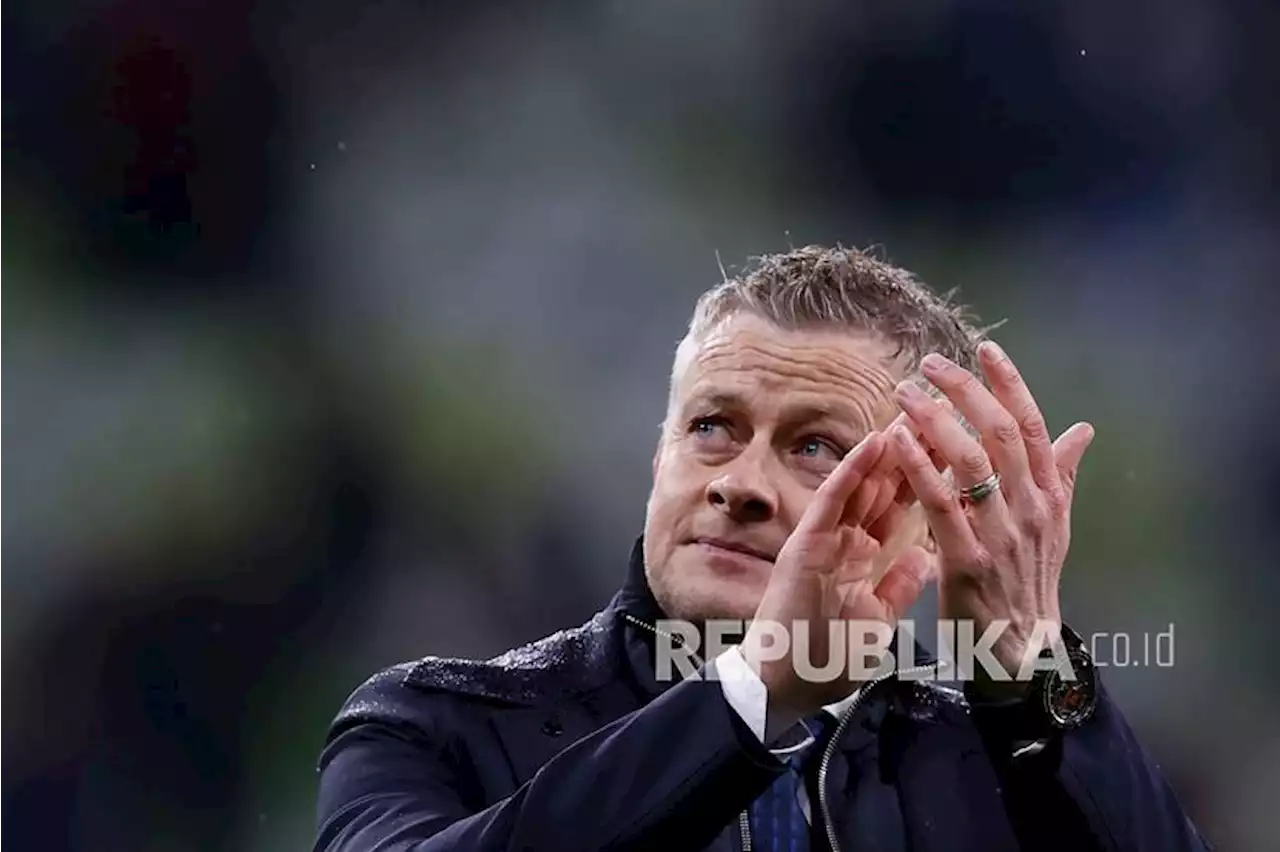 Kembali ke Old Trafford, Solskjaer Dapat Sambutan Hangat dari Penggemar MU |Republika Online