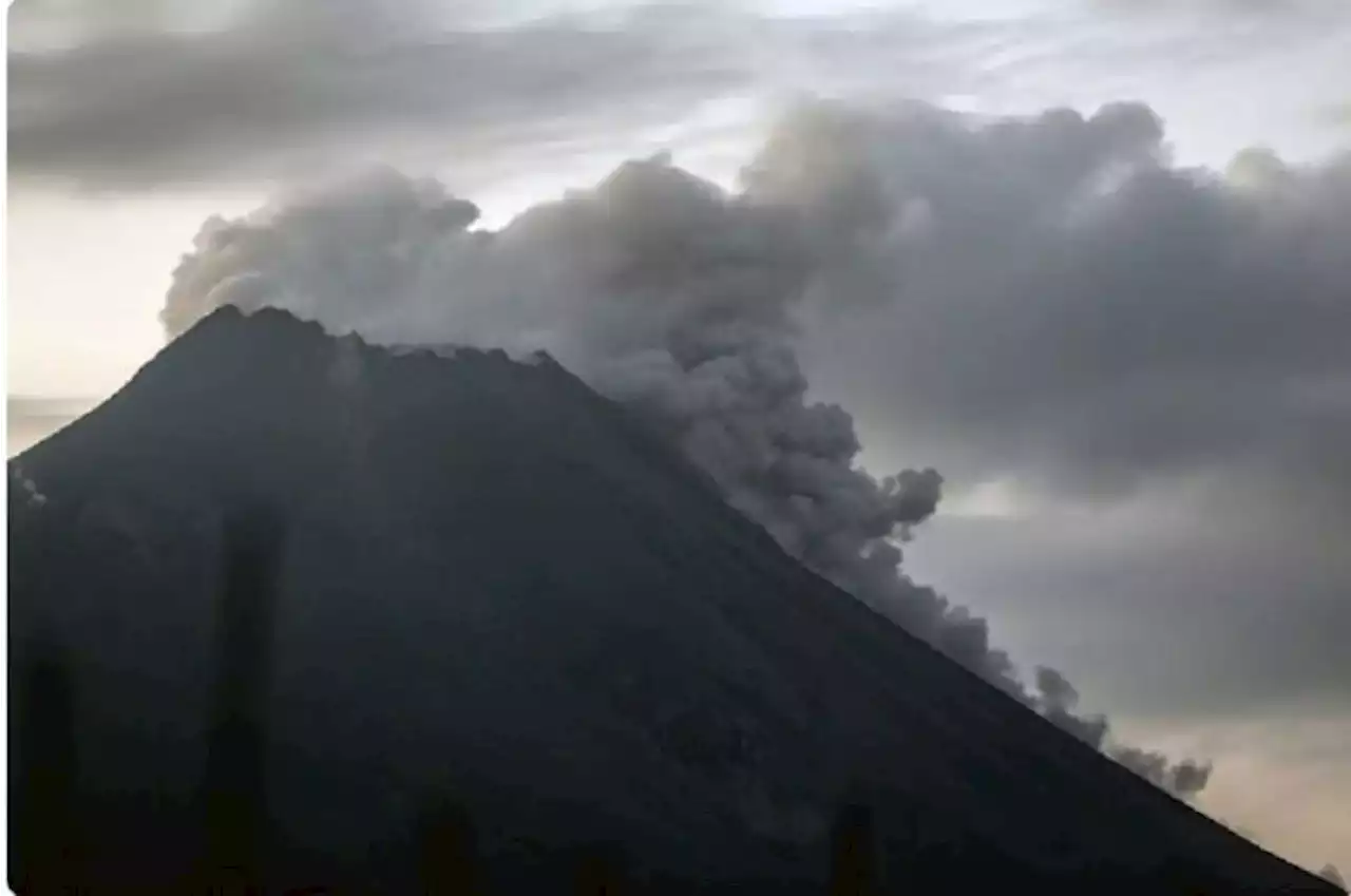 Gunung Merapi Selama 6 Jam Alami 18 Kali Guguran Lava Pijar