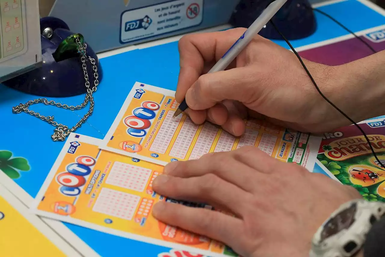 Loto : cinq collègues jouent ensemble et gagnent plus de 2 millions d’euros