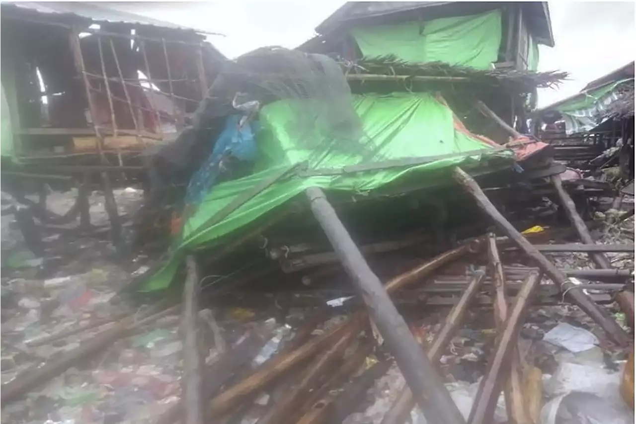 Powerful Cyclone Mocha floods homes, cuts communications in western Myanmar, at least 700 injured