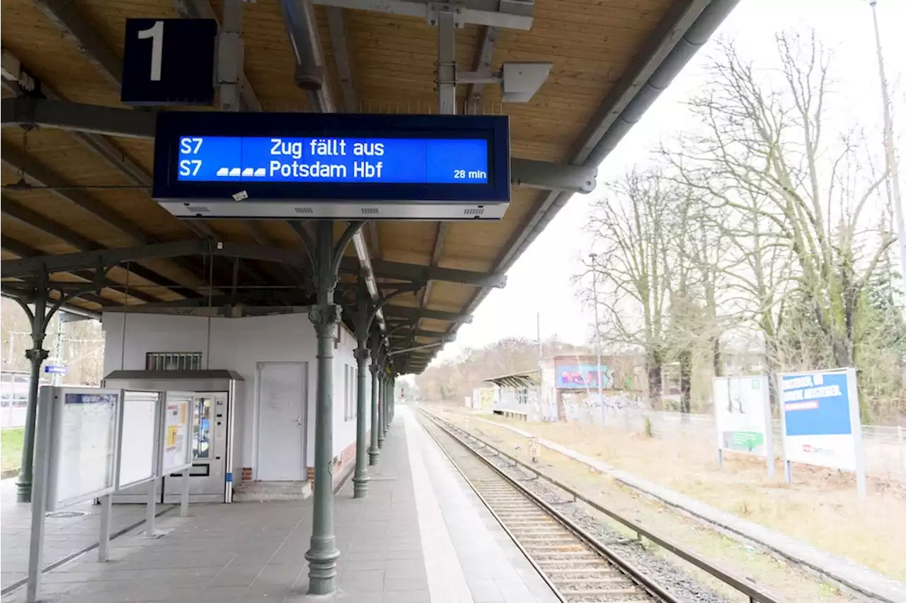 Ausgefallener Bahnstreik: Falsche Anzeigen bei der Berliner S-Bahn