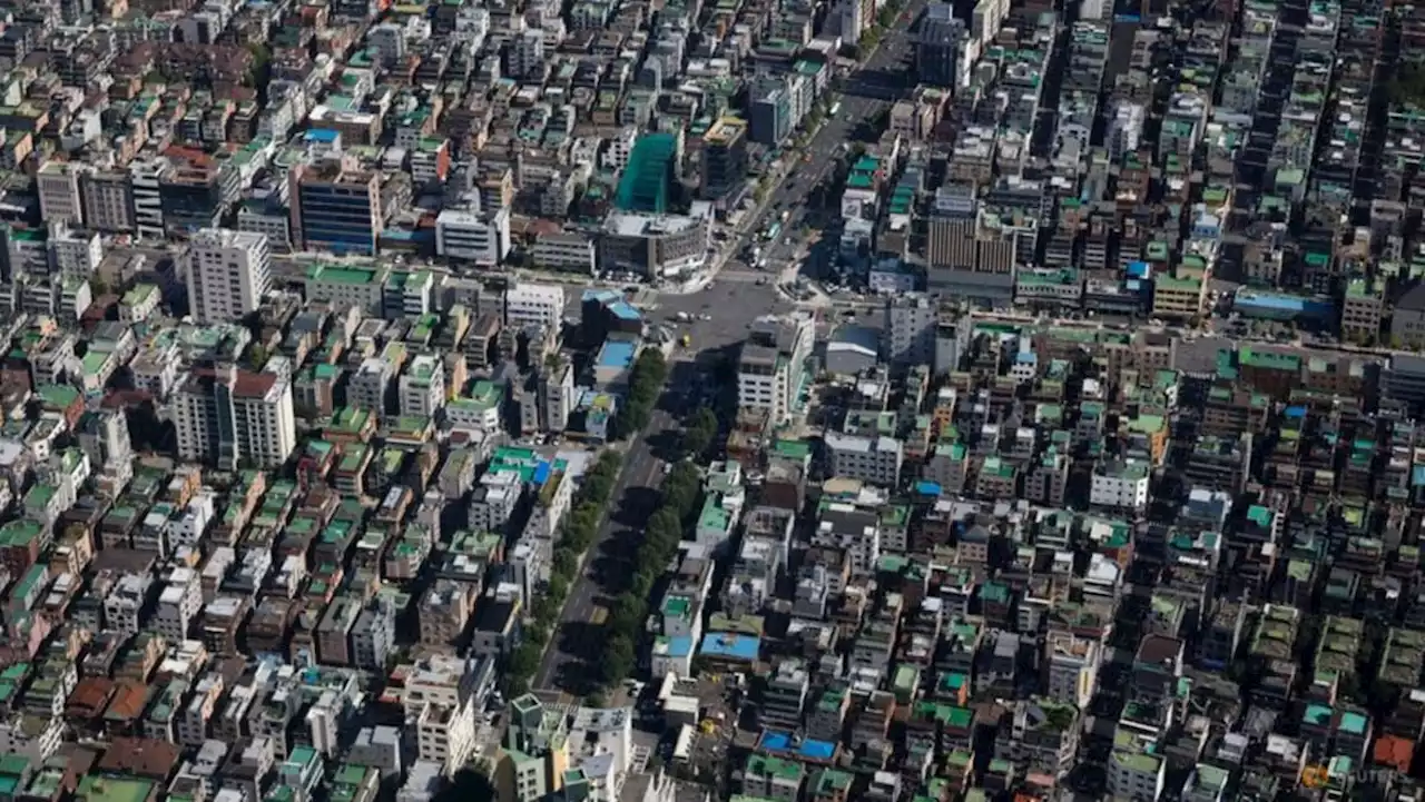 S Korean house prices fall in April for 11th straight month