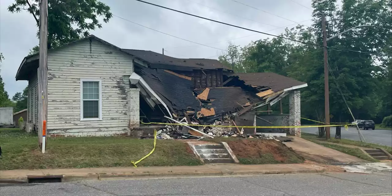 3 dead after truck crashes into home after chase in North Carolina