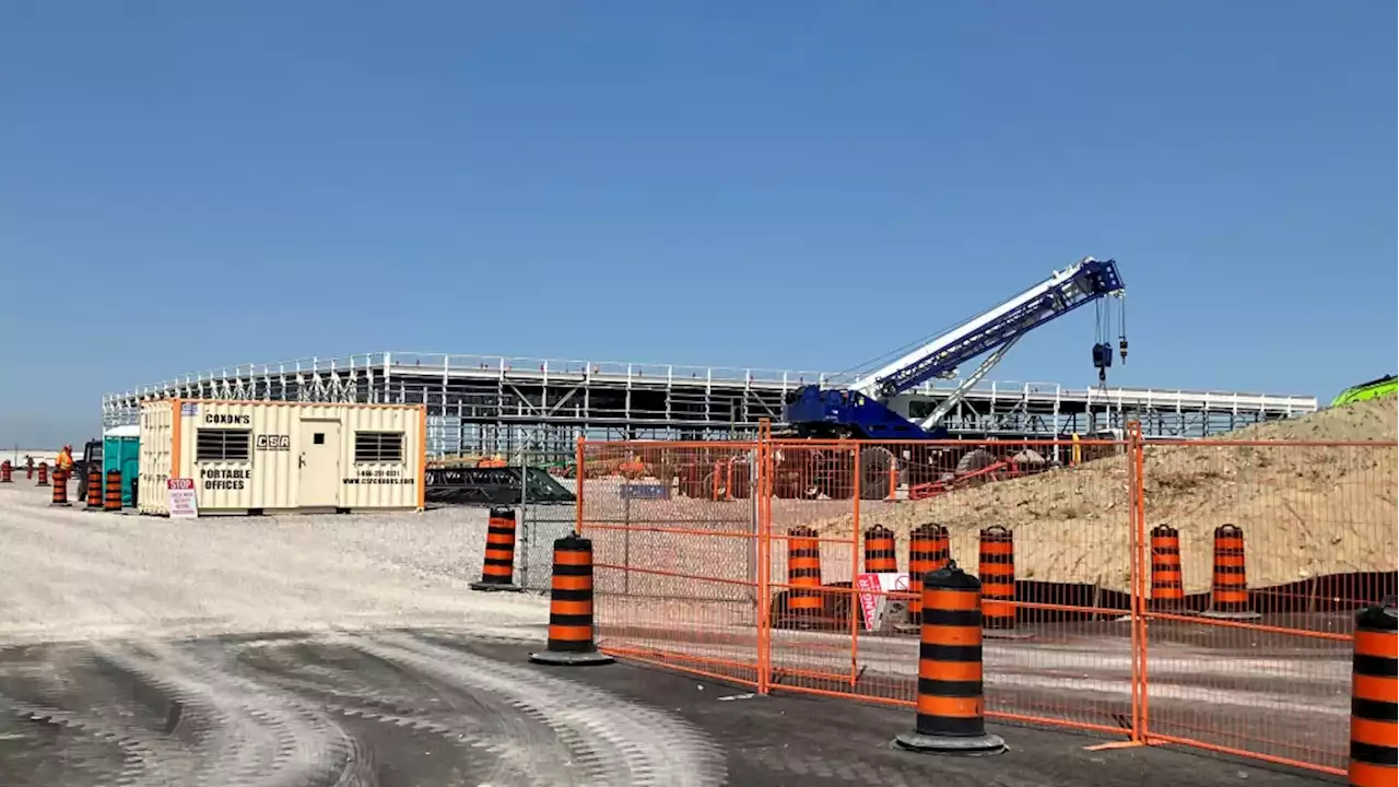 Construction stops at Windsor EV battery plant site, Stellantis says feds have 'not delivered'