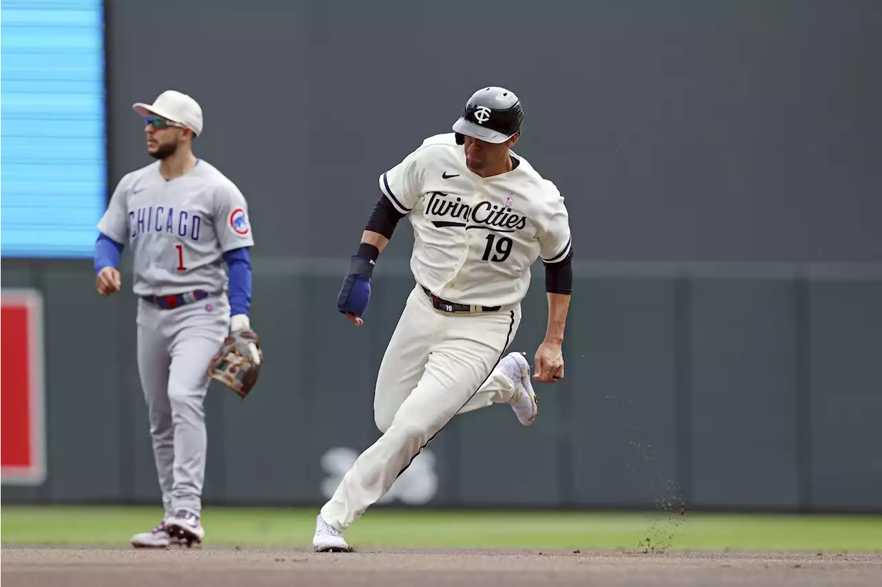 Twins' offense hammers Cubs again