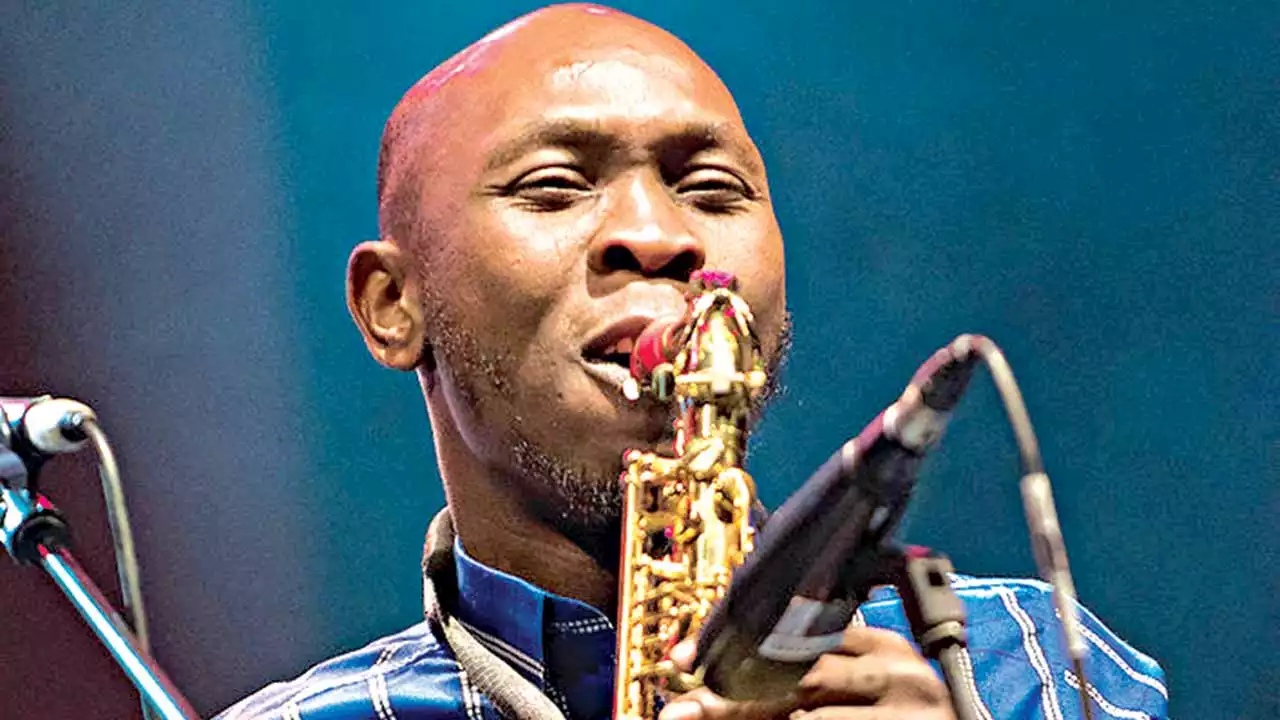 Seun Kuti arrested, taken to SCIID for slapping police officer [Video]