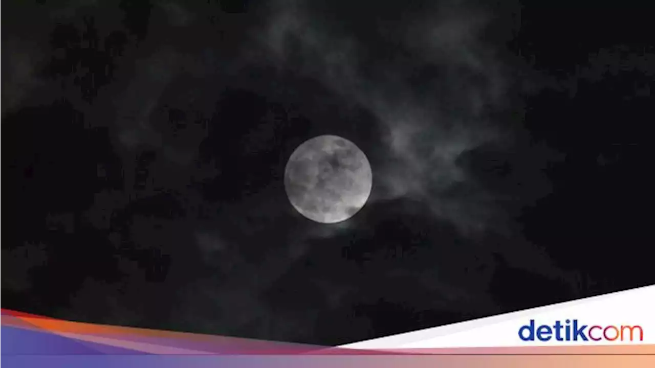 Kisah Rencana Rahasia Pengeboman Bulan