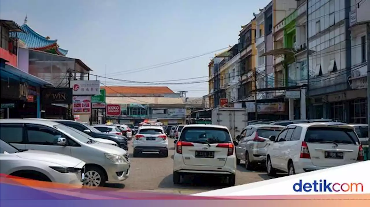 Pemkot Jakut Gelar Rapat Bahas IMB Ruko di Pluit 'Makan Jalan'