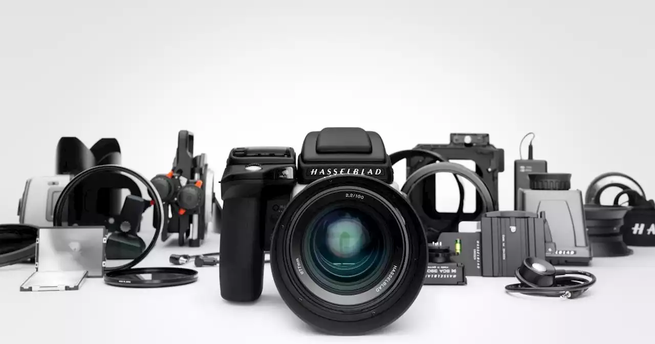 Hasselblad is reportedly the latest camera maker to bail on DSLRs | Engadget