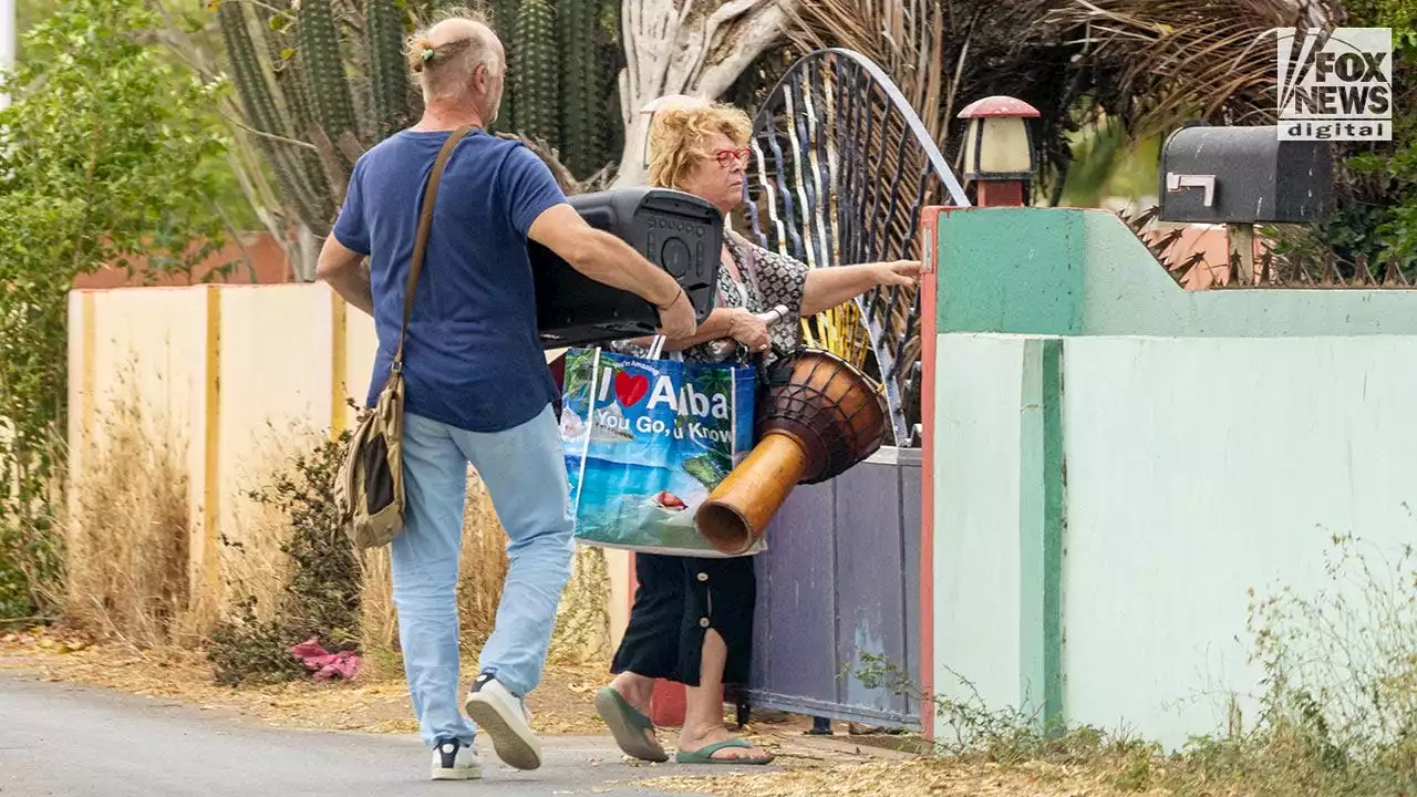 Natalee Holloway case: Suspect Joran van der Sloot's mother enjoys drum session with mystery man