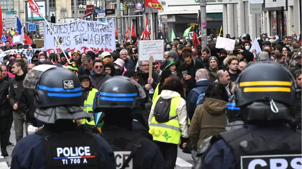 Mobilisation contre la réforme des retraites : le ministère de la Justice reconnaît l'existence d'un fichier nominatif de manifestants à Lille