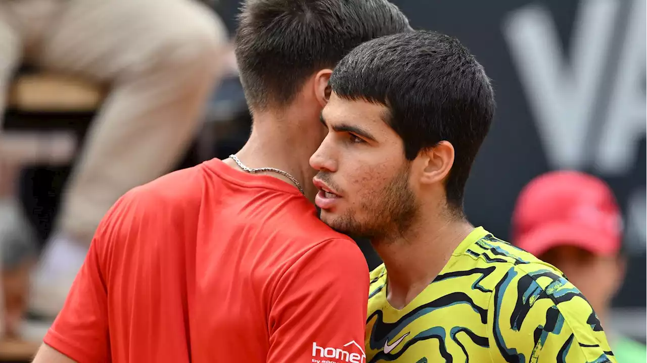 Tennis : à deux semaines de Roland-Garros, Carlos Alcaraz battu par le 135e mondial dès le 3e tour du Masters 1000 de Rome