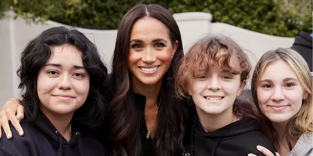 Duchess Meghan Is Glowing in a Sleek All-Black Ensemble