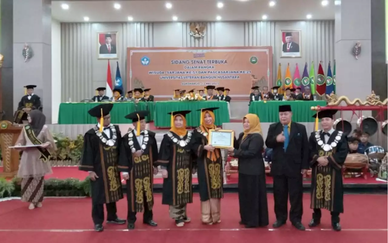 Univet Bantara Sukoharjo Mewisuda 315 Wisudawan