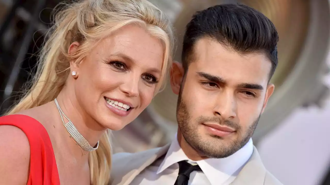 Sam Asghari Shuts Down ‘Disgusting’ Rumors About His Marriage to Britney Spears