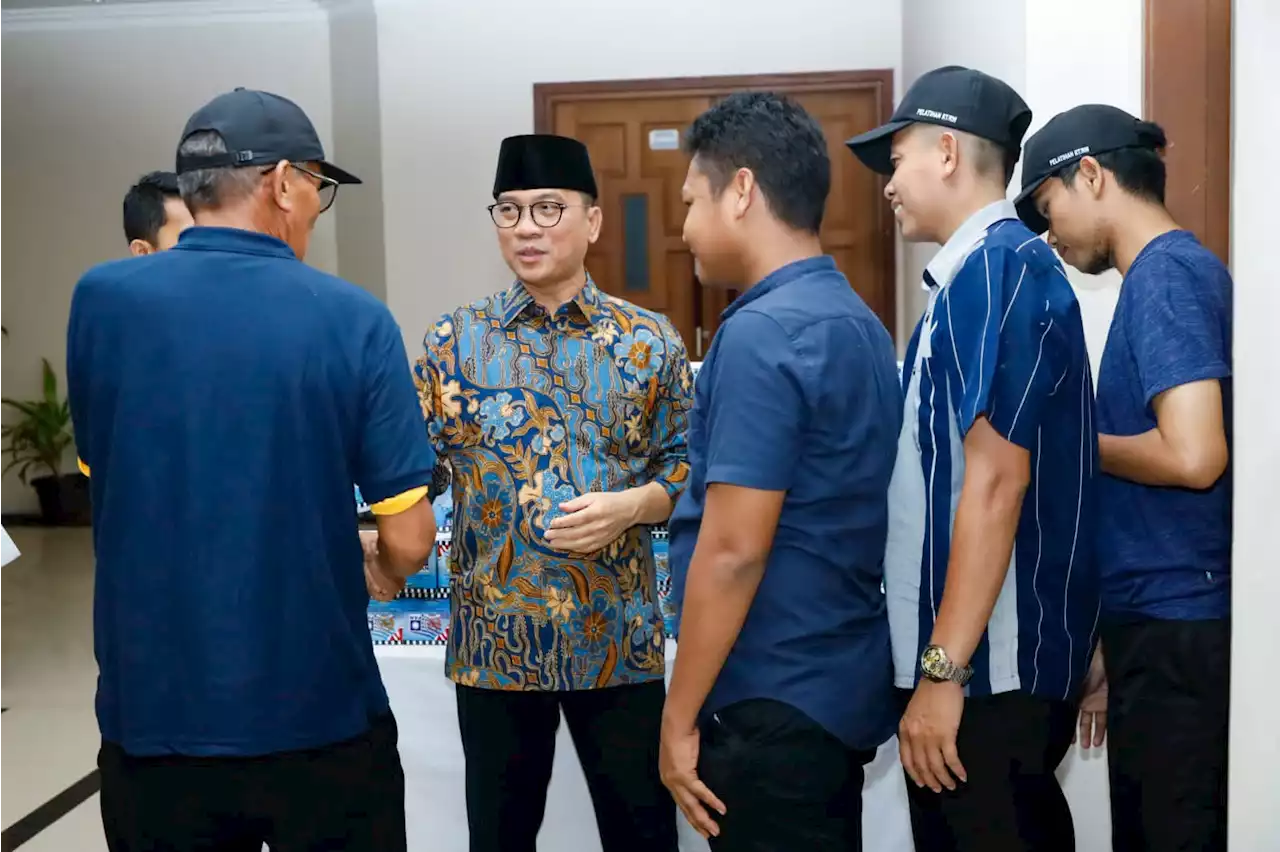 Jelang Pemilu, Ini Pesan Wakil Ketua MPR Yandri Susanto untuk Pengurus RT-RW, Simak!