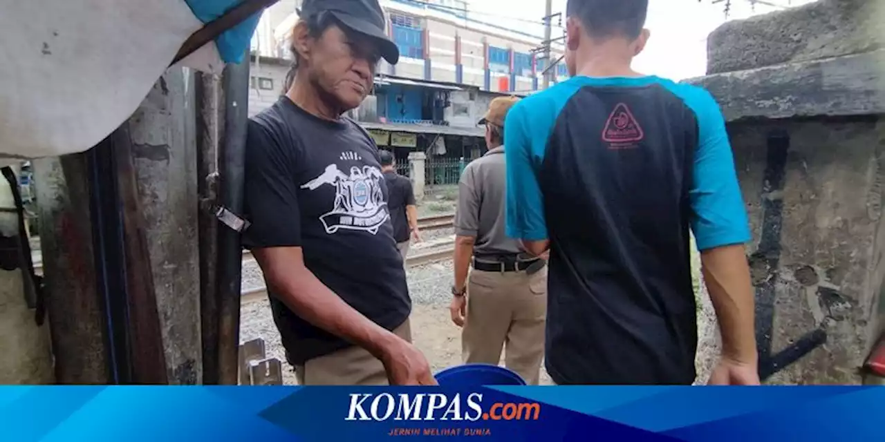 [POPULER JABODETABEK] Kisah Herman Si Penjaga Rel Kereta ITC Roxy | Korban Sebut Penabrak Satu Keluarga di Cijantung Anak Anggota Polda Metro